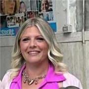 madrelingua inglese, insegnante ed esaminatrice Cambridge